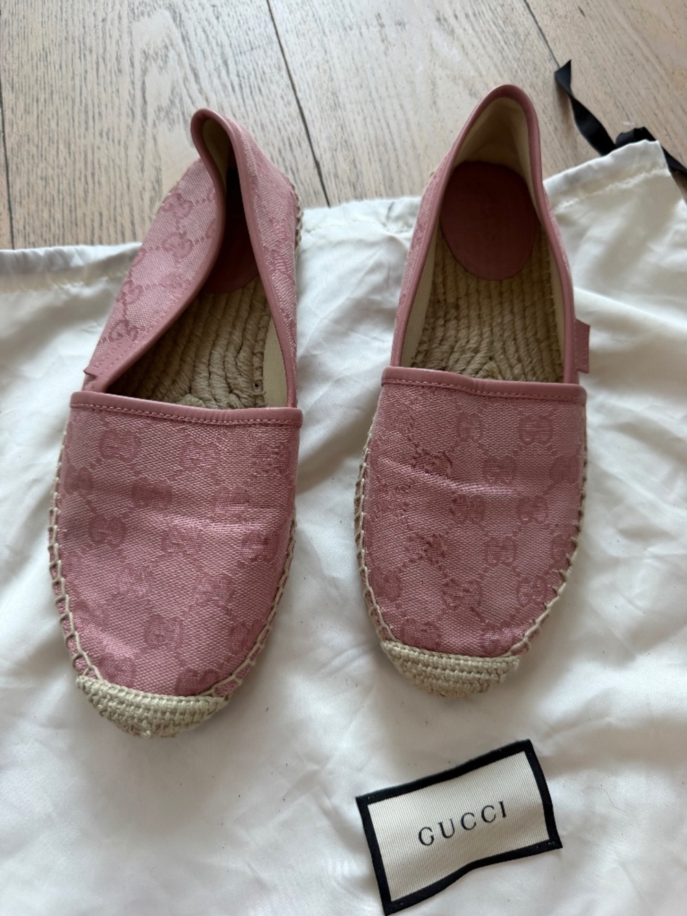 Gucci GG Canvas Espadrille Flats – Pink.